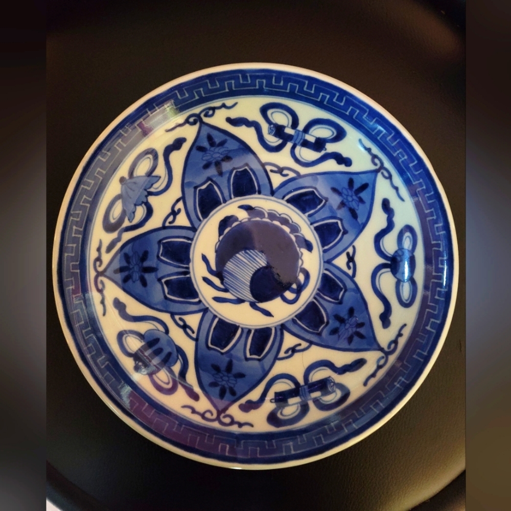 Blue and White Decorative Plate Set